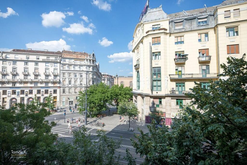 Bpr The Golden Astoria With Balcony And A/C Lejlighed Budapest Eksteriør billede
